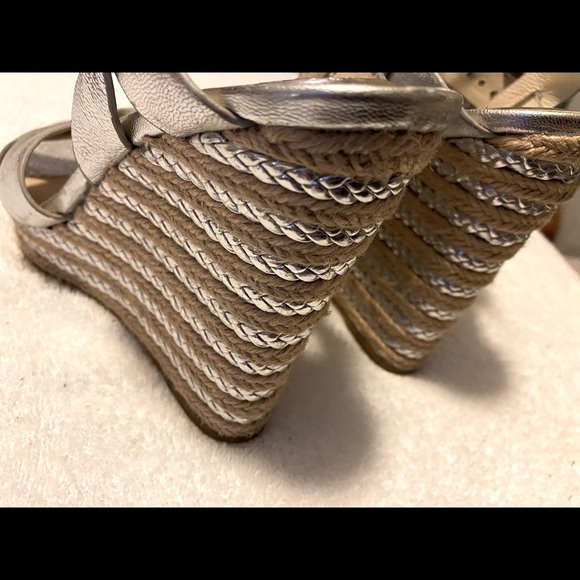 Almost Brand New - Stylish Wedges By MICHAEL KORS - Box 63 - Picture 5 of 7